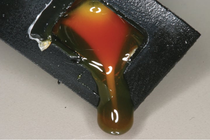 fischer_image_competitor varnish in a mixing well