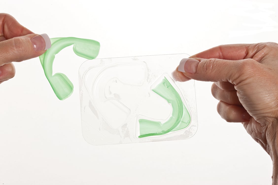 Opalescence Go™ Whitening quick, simple, convenient!